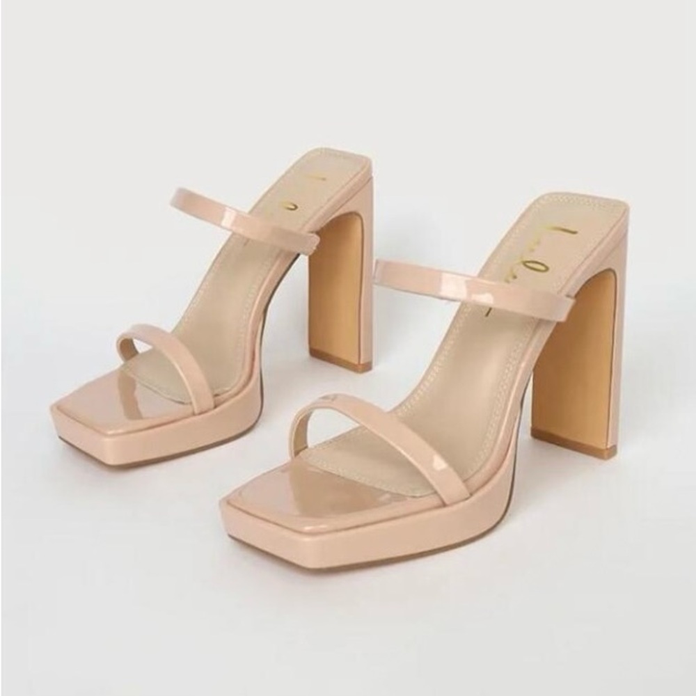 Lulus Fausee Light Nude Patent
Square Toe Platform Slide
Sandals